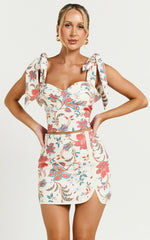 Kelsie Top - Tie Shoulder Crop Sweetheart Linen Top in Summer Chintz