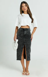 Janeve Midi Skirt - Front Split Denim Skirt in Black Acid Wash