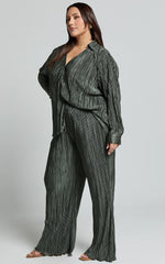 Beca Pants - High Waisted Plisse Flared Pants in Olive