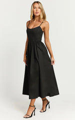 Braelyn Midi Dress - Scoop Neck Flare Dress in Black