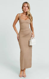 Benita Midi Dress - Scoop Neck Ruched Fitted Dress in Mocha