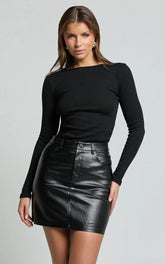 Alyse Top - Ribbed Long Sleeve Ruched Top in Black