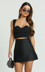 Janice Mini Skirt - line Skirt in Black