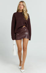 Patricia Mini Skirt - Mid Rise Fitted Patent Leather Skirt in Wine