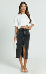 Janeve Midi Skirt - Front Split Denim Skirt in Black Acid Wash