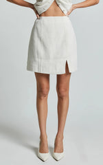 Iggy Mini Skirt - High Waist Split Boucle Skirt in Cream