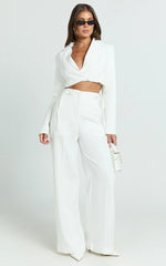 Chantelle Pants - Front Pleats Straight Leg Pant with Hardware Buckle in Off White